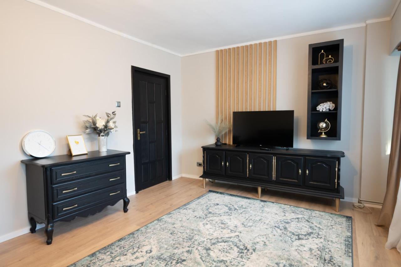 Beautiful And Cozy 2 Bedroom Apartment With Living Room Loft คลูจ-นาโปกา ภายนอก รูปภาพ