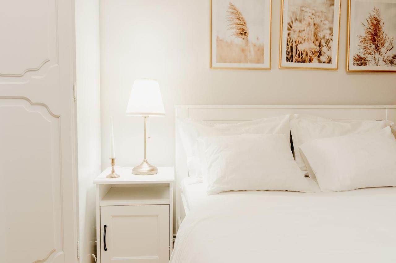 Beautiful And Cozy 2 Bedroom Apartment With Living Room Loft คลูจ-นาโปกา ภายนอก รูปภาพ