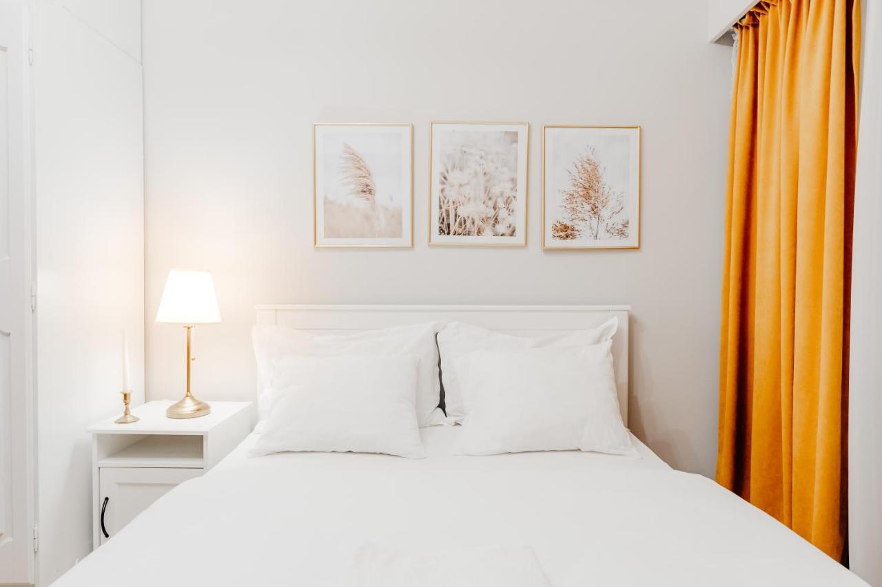 Beautiful And Cozy 2 Bedroom Apartment With Living Room Loft คลูจ-นาโปกา ภายนอก รูปภาพ