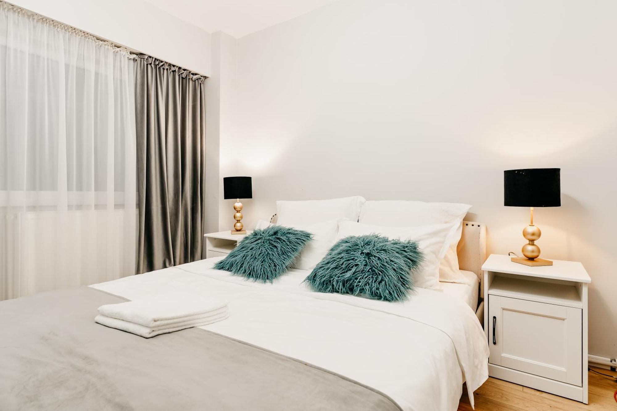 Beautiful And Cozy 2 Bedroom Apartment With Living Room Loft คลูจ-นาโปกา ภายนอก รูปภาพ